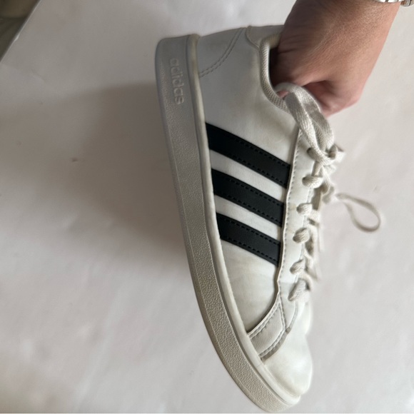 Adidas unisex Grand Court size 1.5 - Picture 4 of 11
